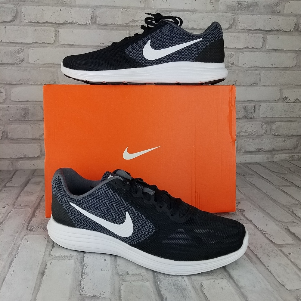 NIKE Revolution 3 Dark Gray Mesh Running S…